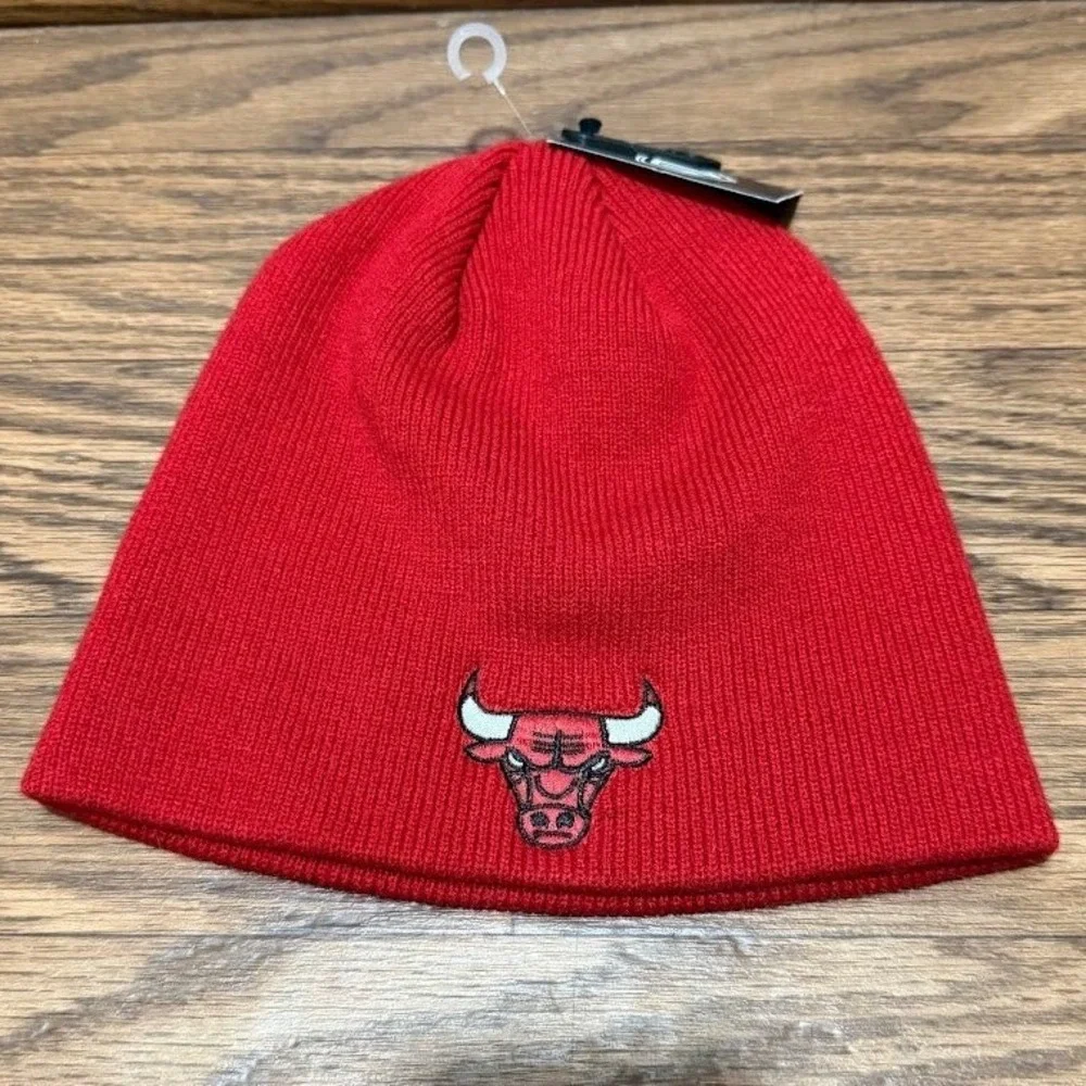 Chicago‎ Bulls Youth Beanie Red Knit Hat NBA Embroidered Logo NEW WITH TAG